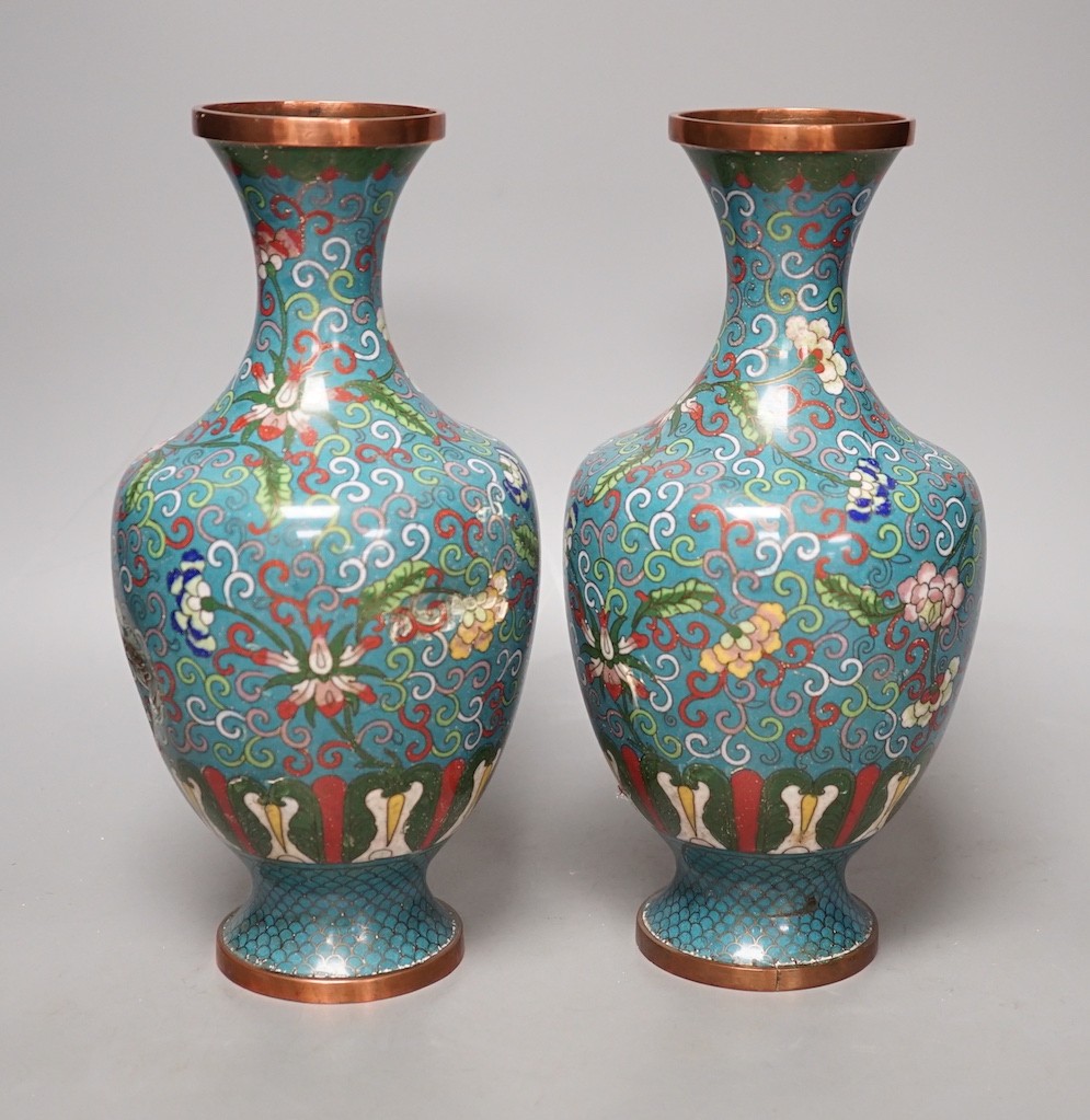 A pair of early 20th century Chinese cloisonné enamel vases - 25cm tall